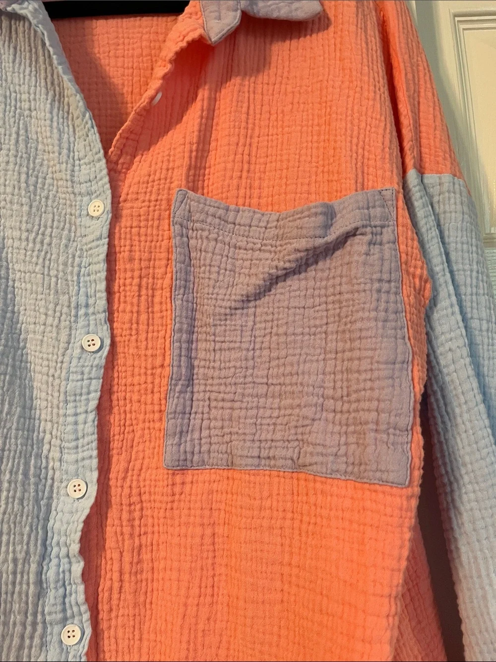 Color block button up, size large - Picture 3 of 4